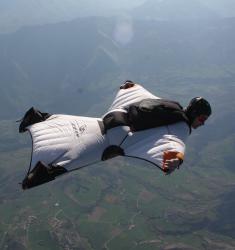 Wingsuit5.jpg