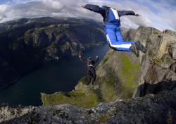 Wingsuit7.jpg