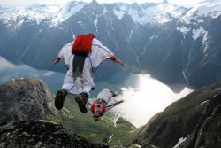 Wingsuit10.jpg